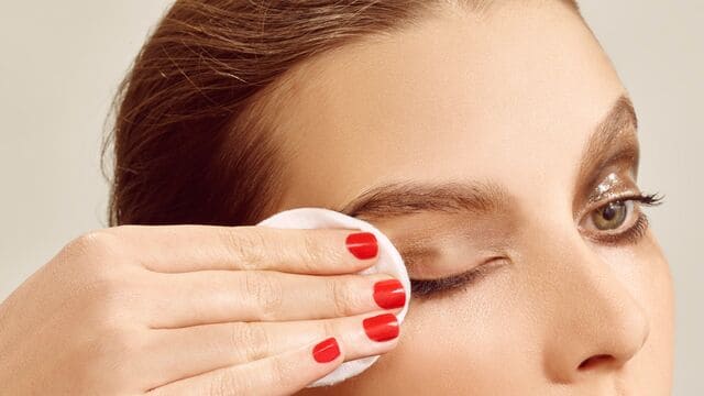 limpieza-facial-y-eliminacion-de-maquillaje